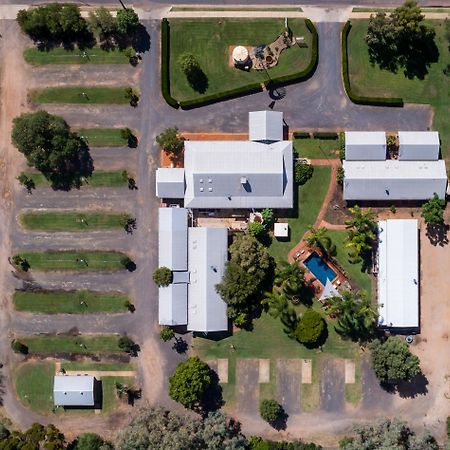 Tambo Mill Motel & Caravan Park エクステリア 写真