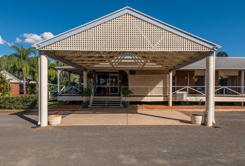 Tambo Mill Motel & Caravan Park エクステリア 写真