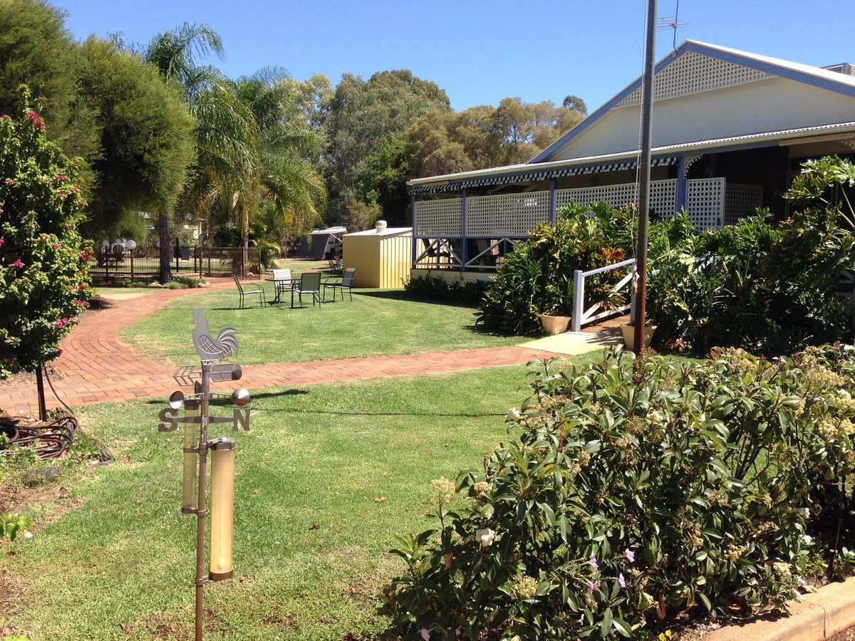 Tambo Mill Motel & Caravan Park 部屋 写真