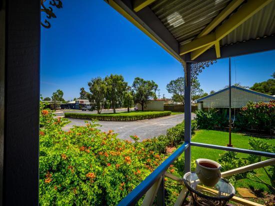 Tambo Mill Motel & Caravan Park エクステリア 写真